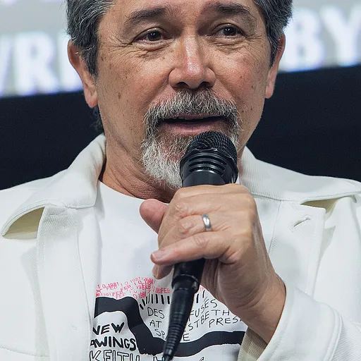Lou Diamond Phillips