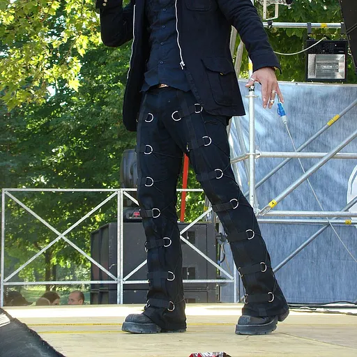 Roy Khan