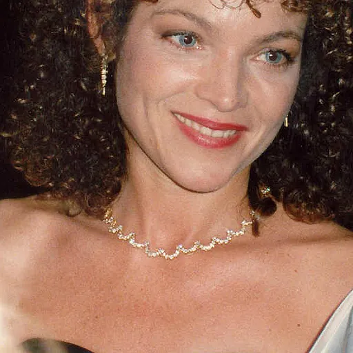 Amy Irving