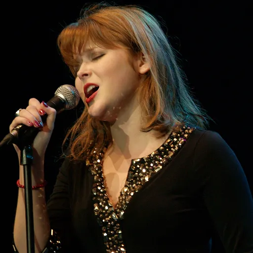 Renee Olstead