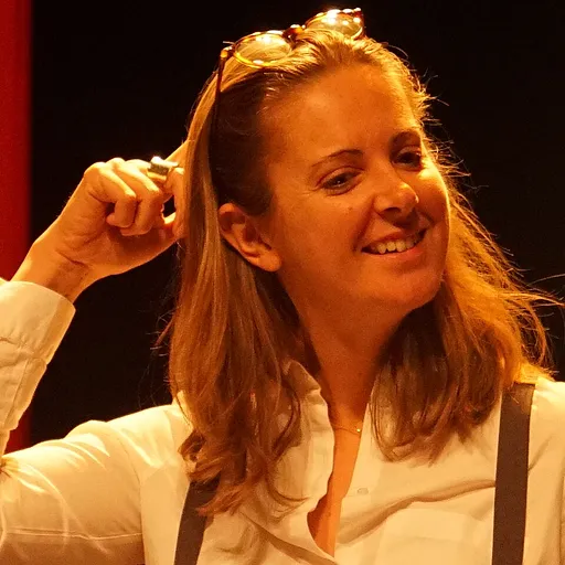Charline Vanhoenacker