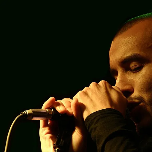 Cem Adrian