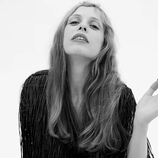 Petite Meller