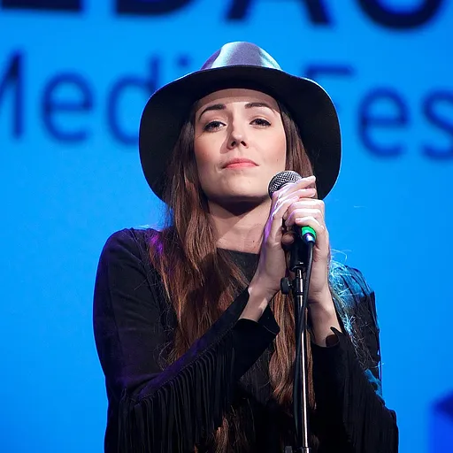 Marion Raven