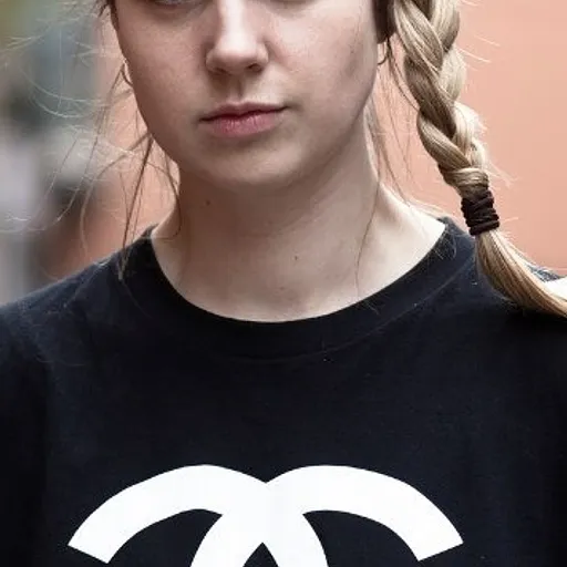 MØ