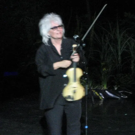 Catherine Lara