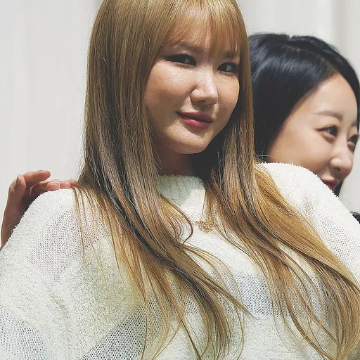 ELLY