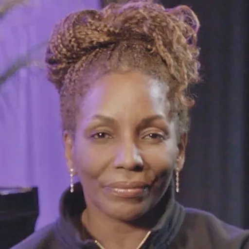 Stephanie Mills