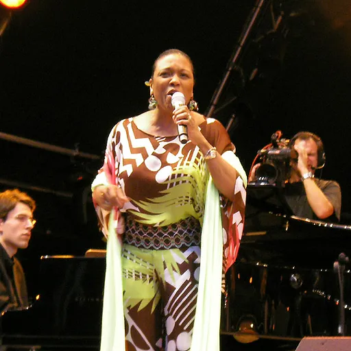Dee Dee Bridgewater