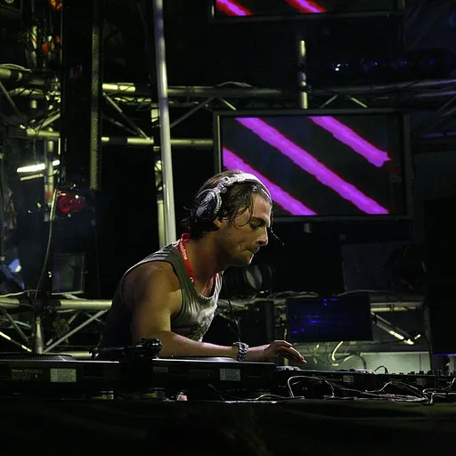 Axwell