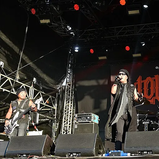 LOUDNESS