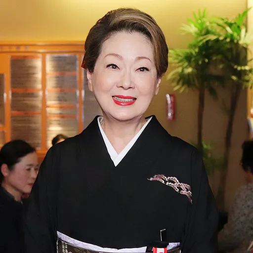 由紀さおり