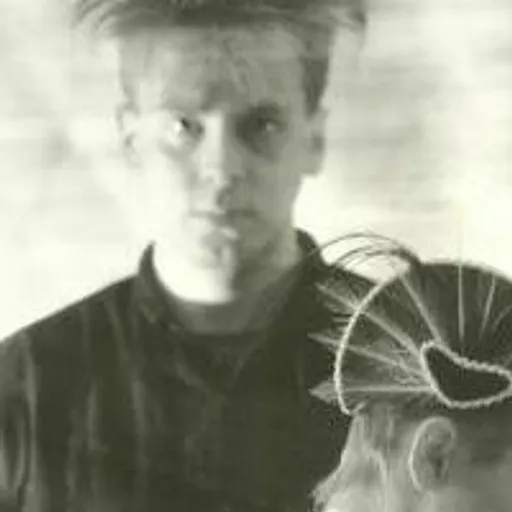 Simon Raymonde