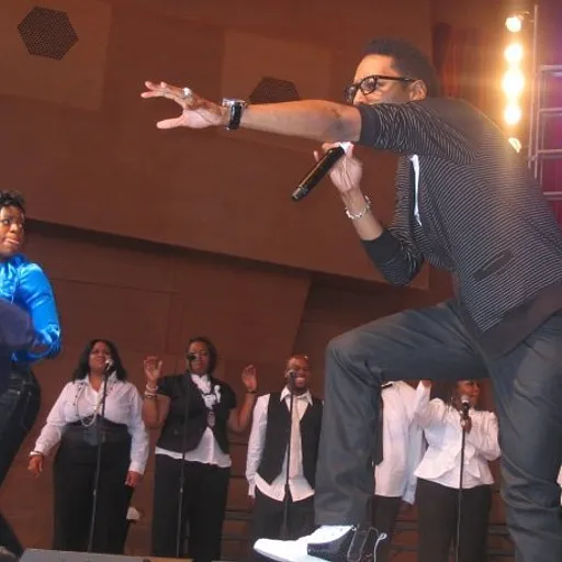 Deitrick Haddon
