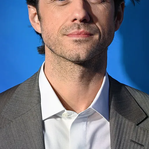 Aaron Tveit