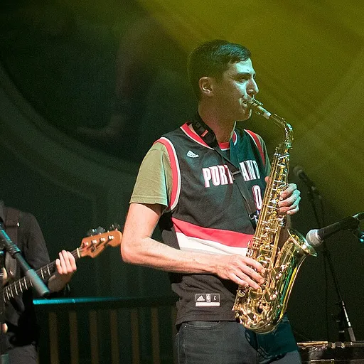Joey Dosik