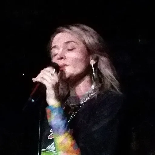 Lolo Zouaï