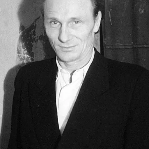 Ernst Busch