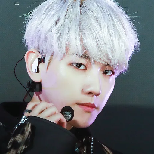 BAEKHYUN