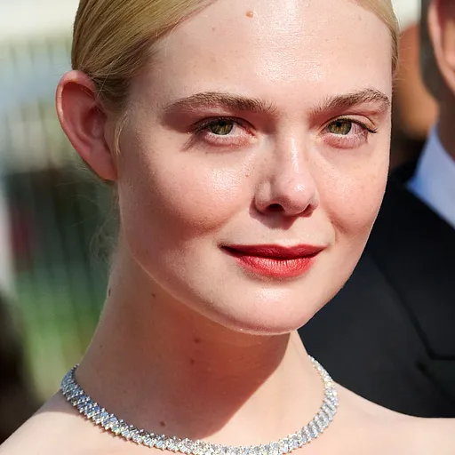 Elle Fanning