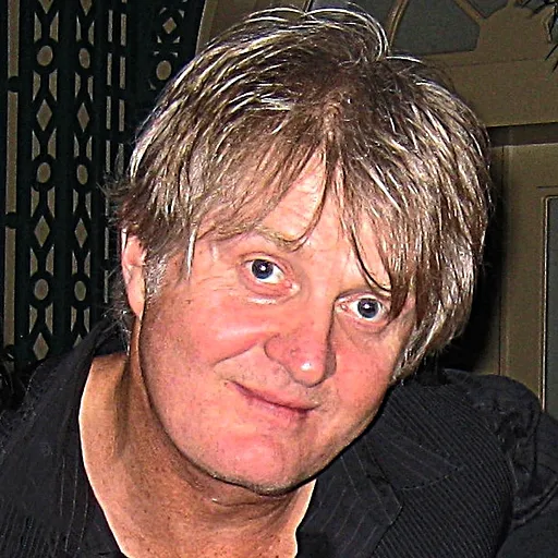Tom Cochrane