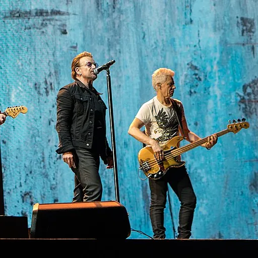U2