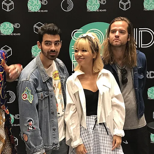DNCE