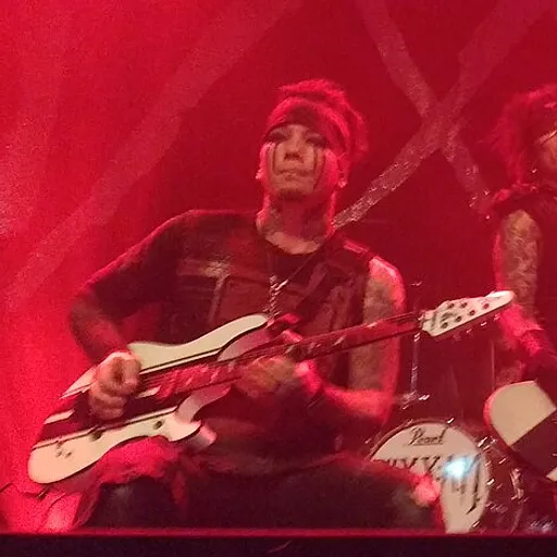 Sixx:A.M.
