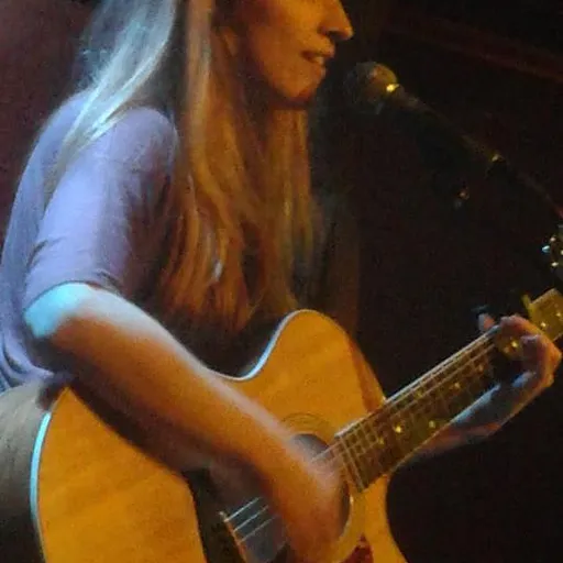 Christy Altomare