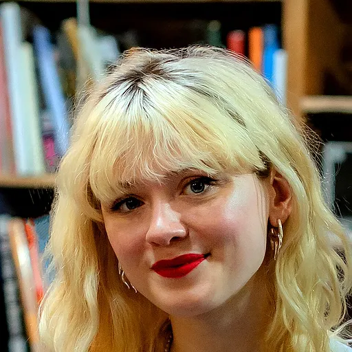 Maisie Peters