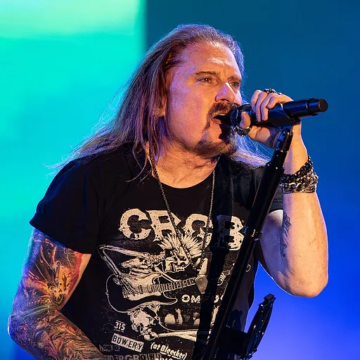 James LaBrie