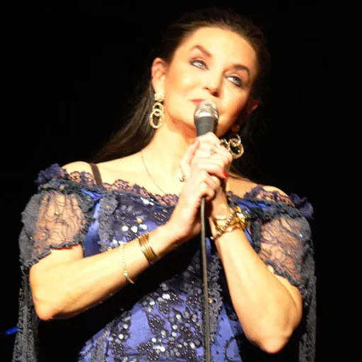 Crystal Gayle