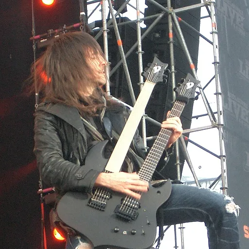 Ron “Bumblefoot” Thal