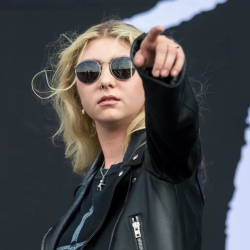 Taylor Momsen
