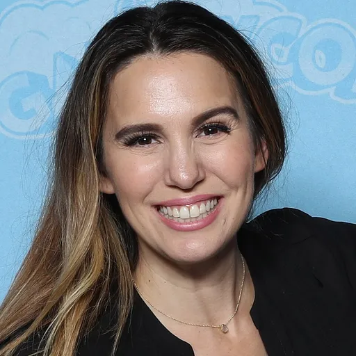 Christy Carlson Romano