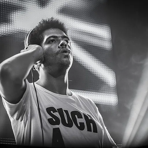 Seth Troxler