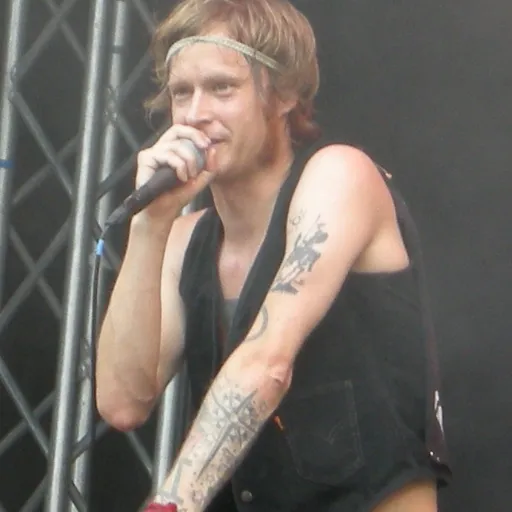 Dennis Lyxzén