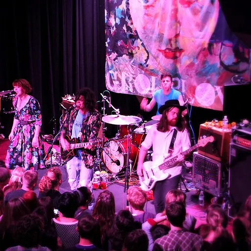 Grouplove