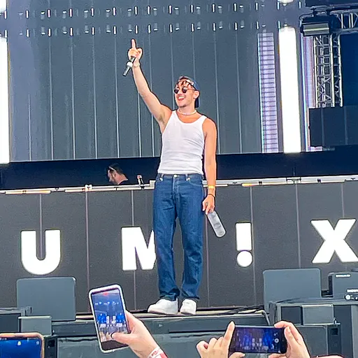 LUM!X