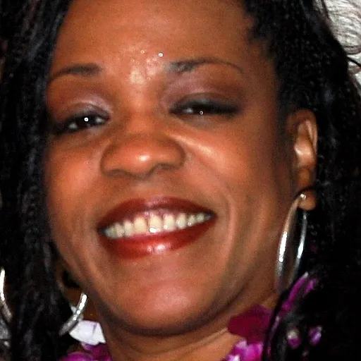 Evelyn “Champagne” King