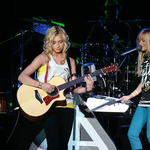 Aly & AJ