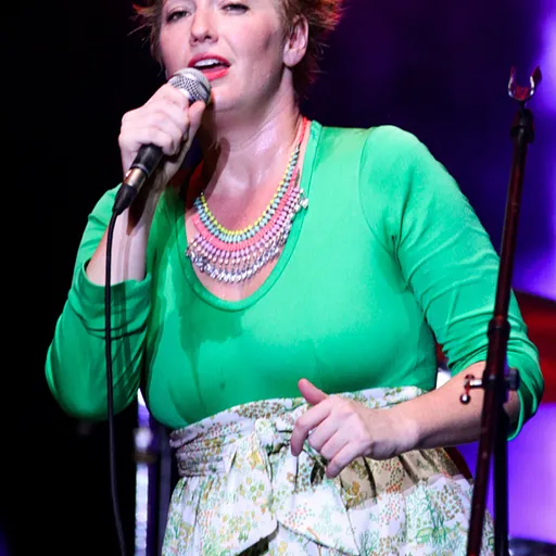 Leigh Nash