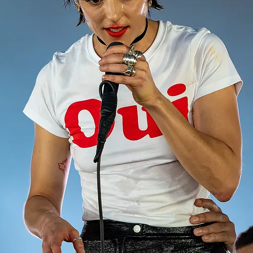 Jehnny Beth